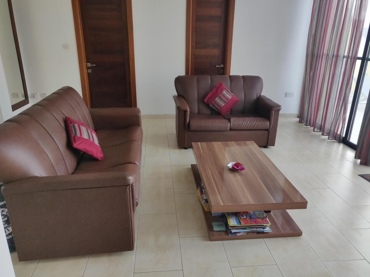 Апартаменти Panoramic Penthouse In Marsascala Which Enjoys Sea And Country Views Марсаскала Екстер'єр фото